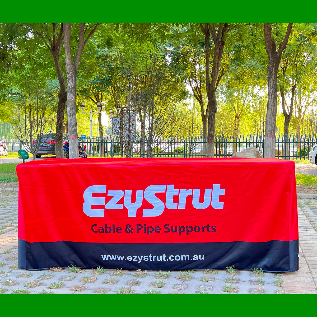 Custom Table Covers USA | Fitted Trade Show Table Throws – bannerzones